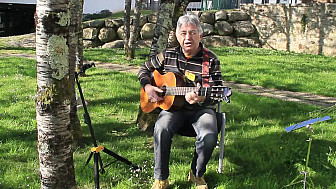 TV-EHPAD24 - Petit tour de chant en patois avec Patrick Ratineaud